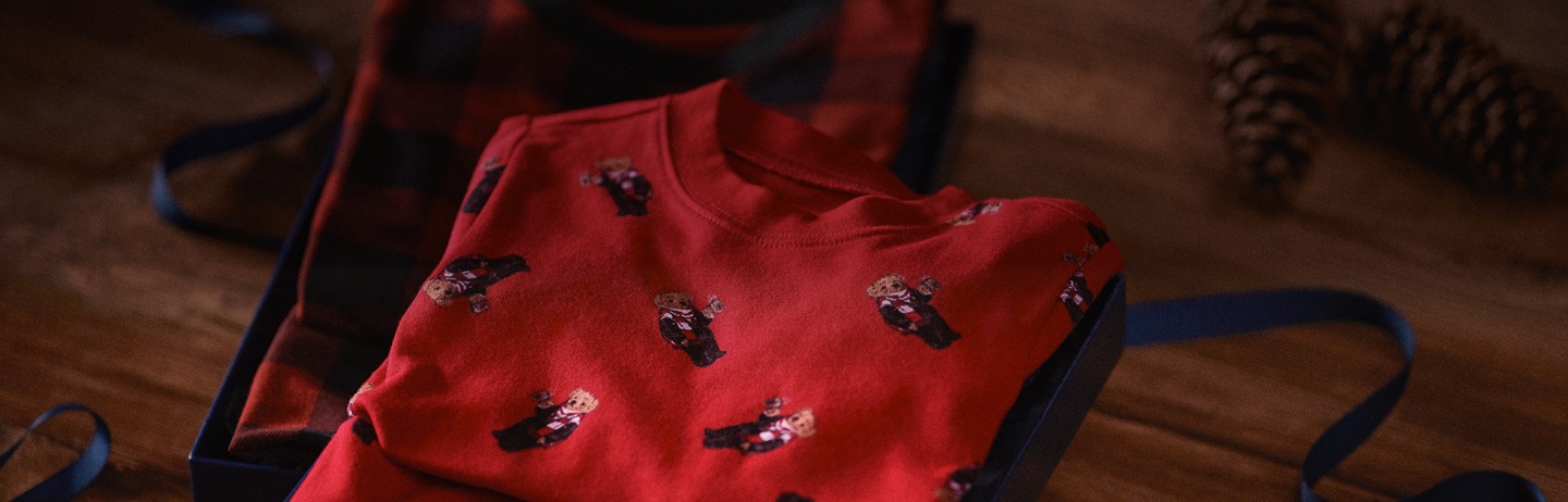 Red crewneck sweatshirt with allover Polo Bear motifs