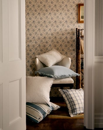 Throw Pillows