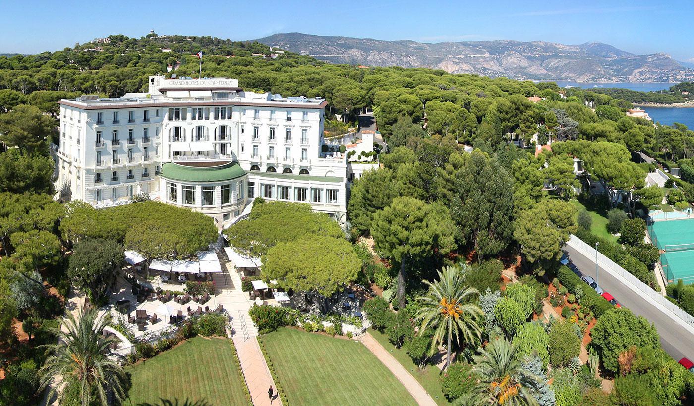                             Historic and majestic, the Grand-H&#xF4;tel du Cap-Ferrat is patrician glamour in an idyllic setting