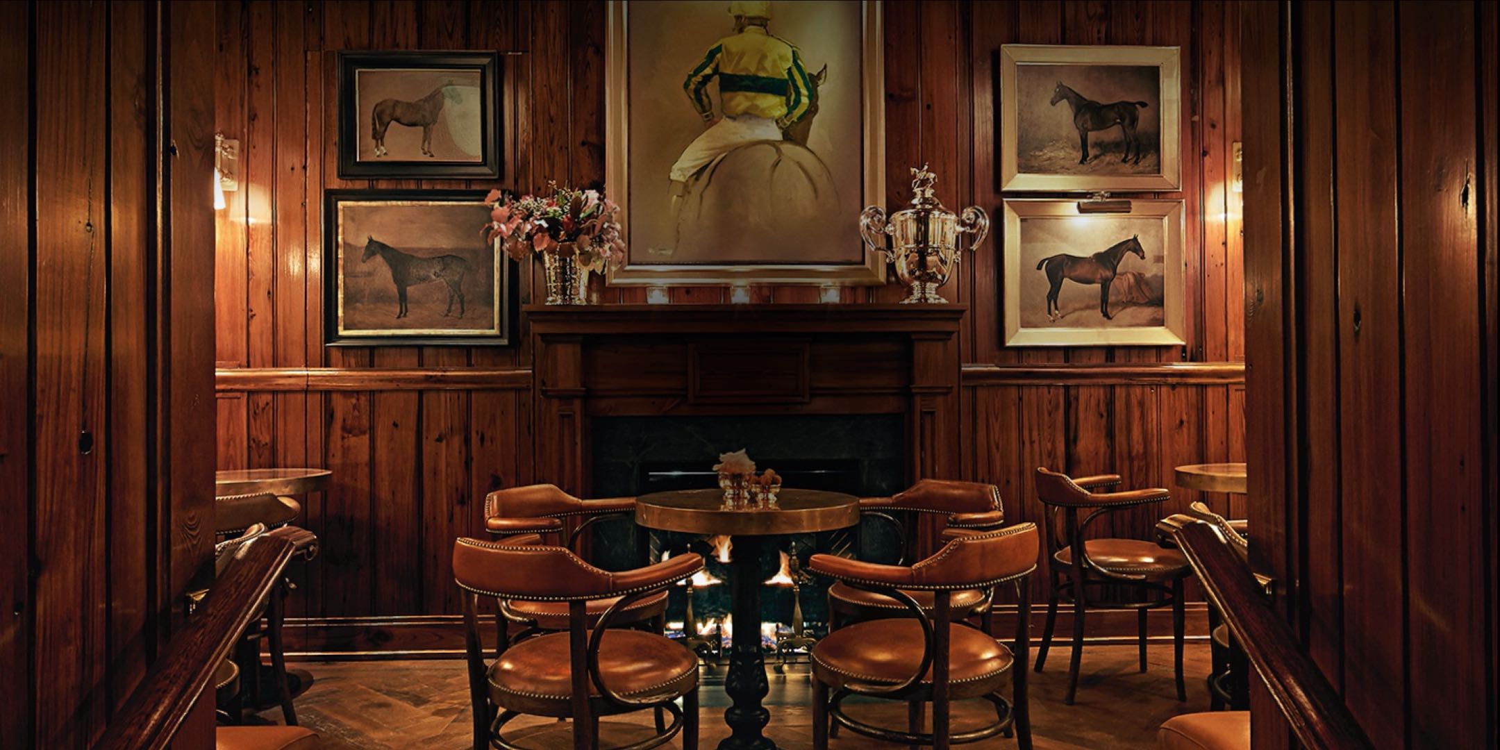 Video of the interior of The Polo Bar