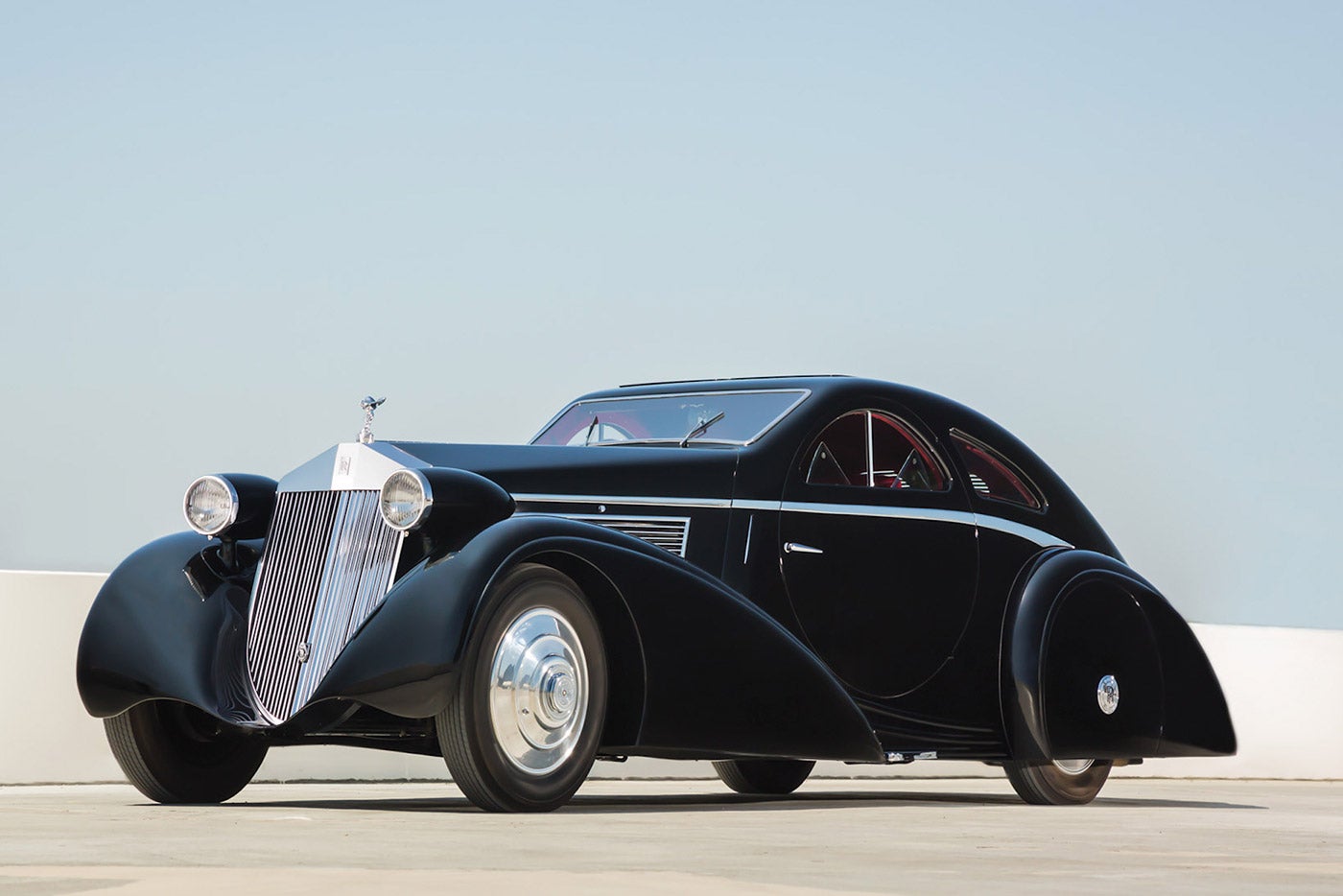 1925 “Round Door” Rolls-Royce Phantom: Re-bodied in 1934, the coupe is known for its sinuous body, low profile, and most of all, its perfectly circular doors
