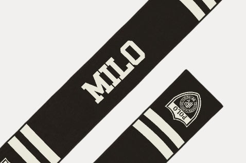 Animation of knit scarf with custom graphics