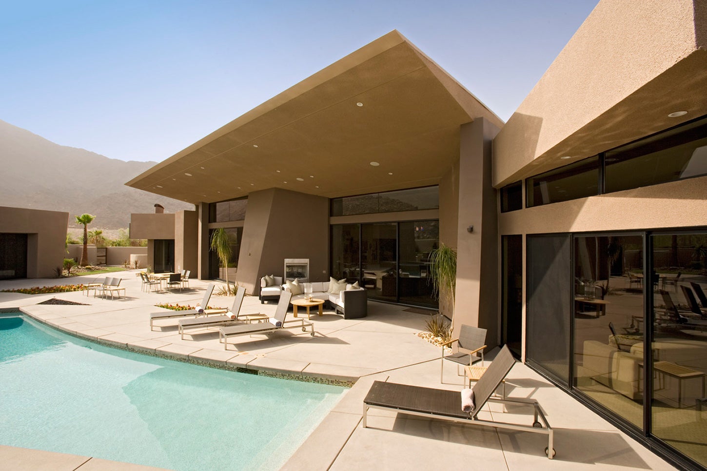 <span>Modernism’s simplicity is an enduring antidote to fast-paced life</span>